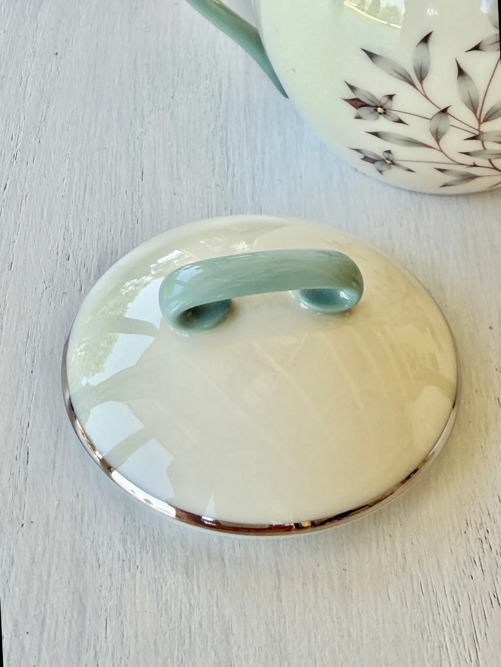 VINTAGE, LENOX, “KINGSLEY”, FINE BONE CHINA, SUGAR BOWL WITH LID & CREAMER.